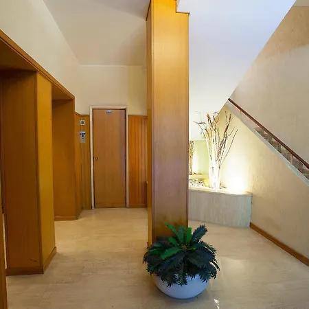 Elements Guest House Roma-3